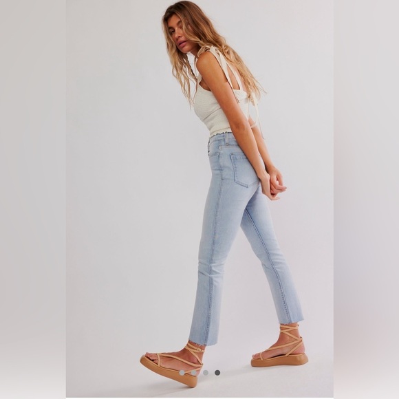 We the Free People CRVY stovepipe High Rise Jeans Light stone wash RARE Sz 35 - Picture 9 of 12